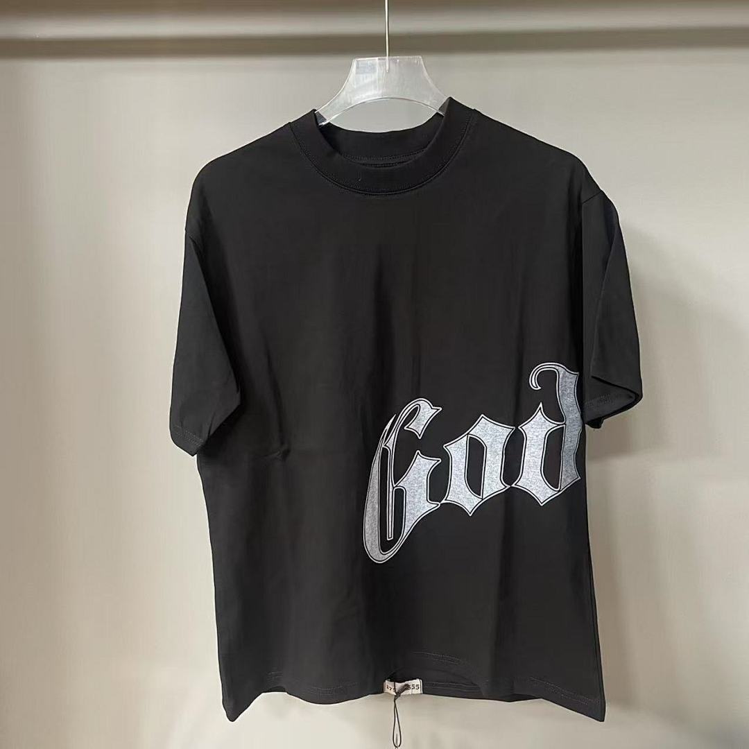 GODSPEED Distressed Skull Graphic T-Shirt