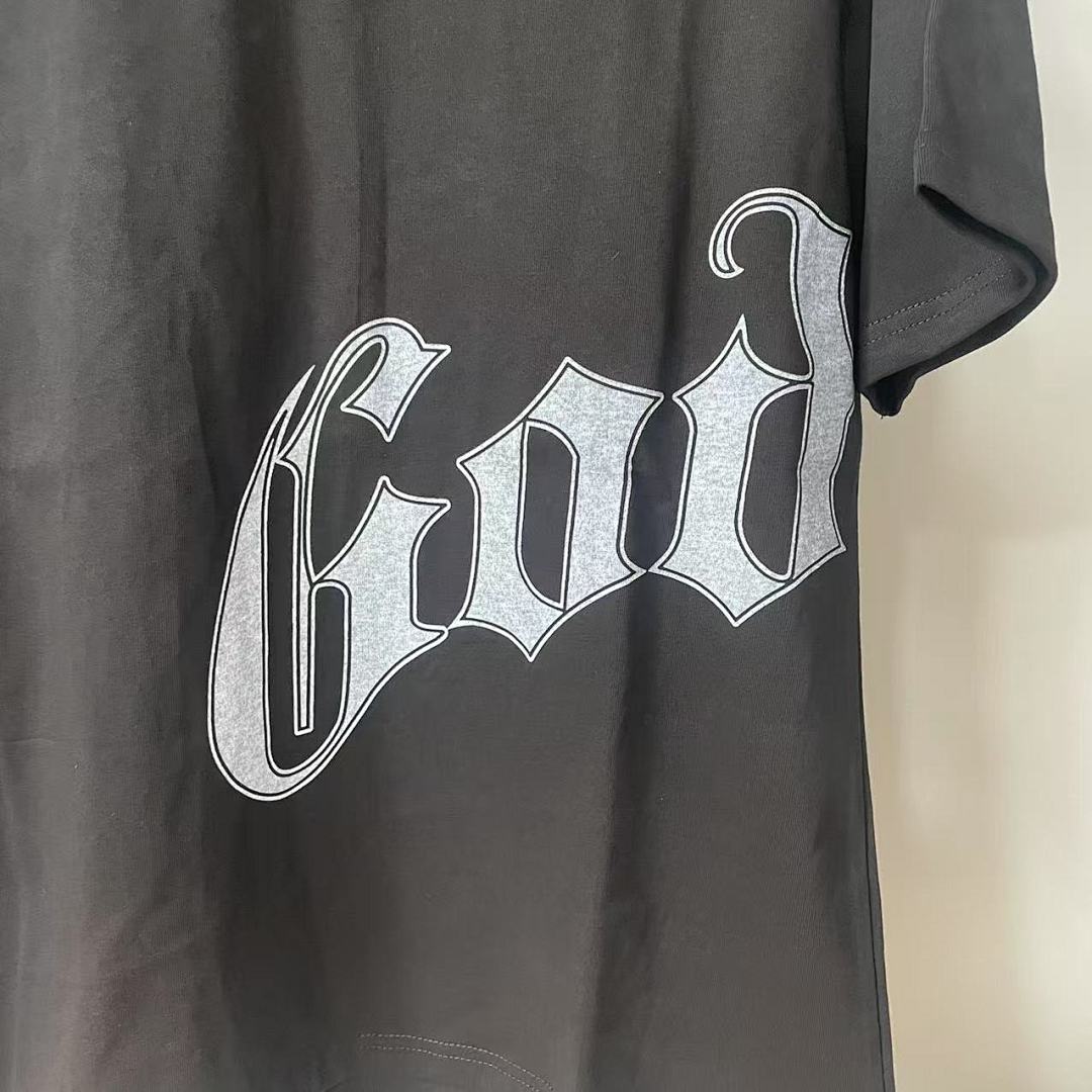 GODSPEED Distressed Skull Graphic T-Shirt