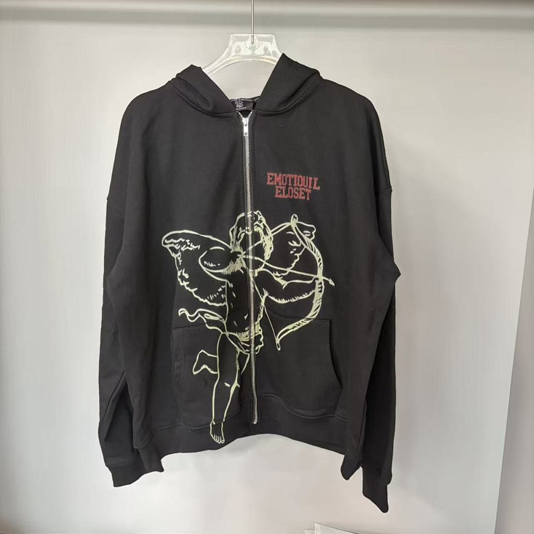 MIXED EMOTION Vintage Wing Graphic Zip-Up Hoodie