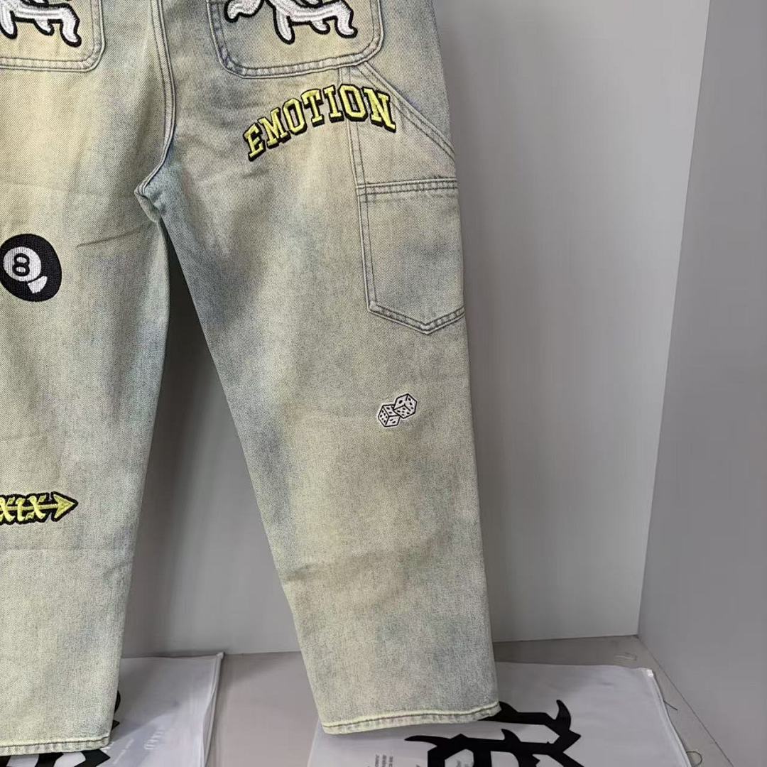 MIXED EMOTION Patchwork Graphic Straight-Leg Jeans