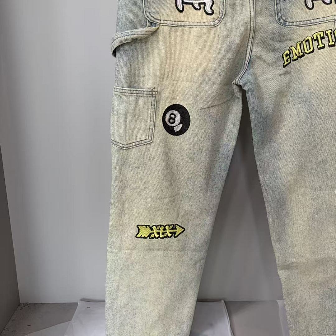 MIXED EMOTION Patchwork Graphic Straight-Leg Jeans