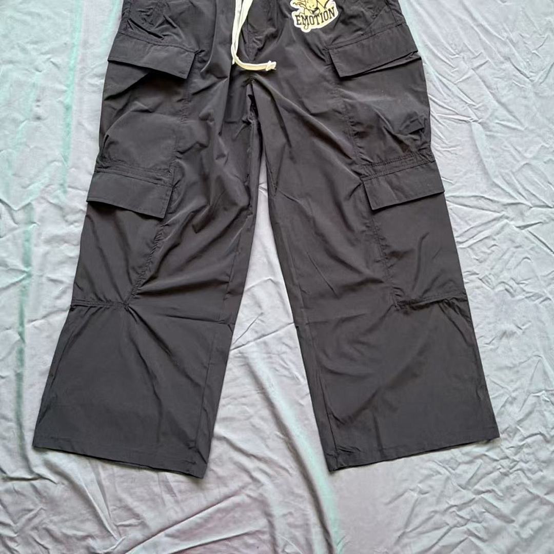 MIXED EMOTION Multi-Pocket Utility Cargo Pants
