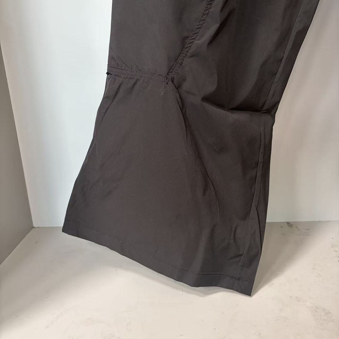 MIXED EMOTION Multi-Pocket Utility Cargo Pants