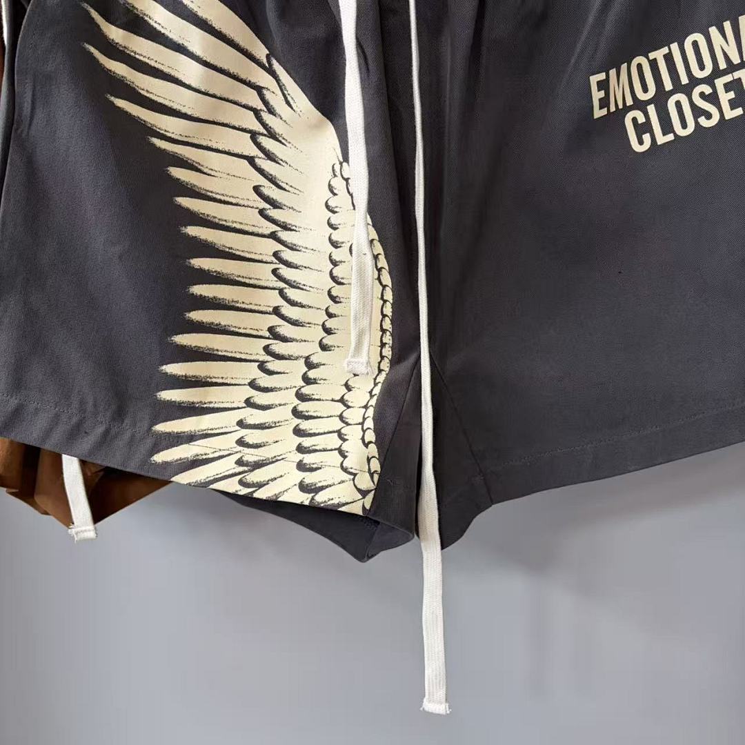 MIXED EMOTION Wing Graphic Casual Shorts