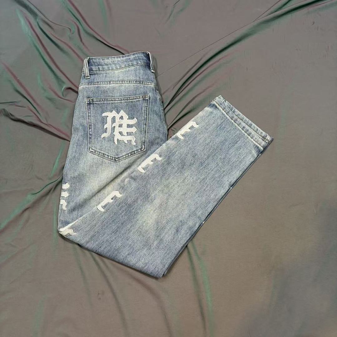 MIXED EMOTION Side Letter Straight-Leg Jeans
