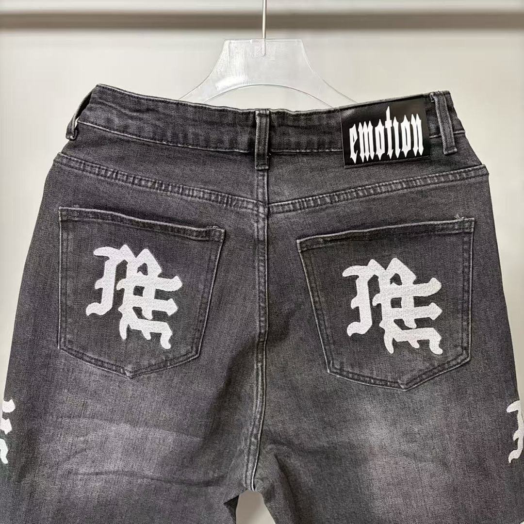 MIXED EMOTION Signature Side Letter Denim Jeans