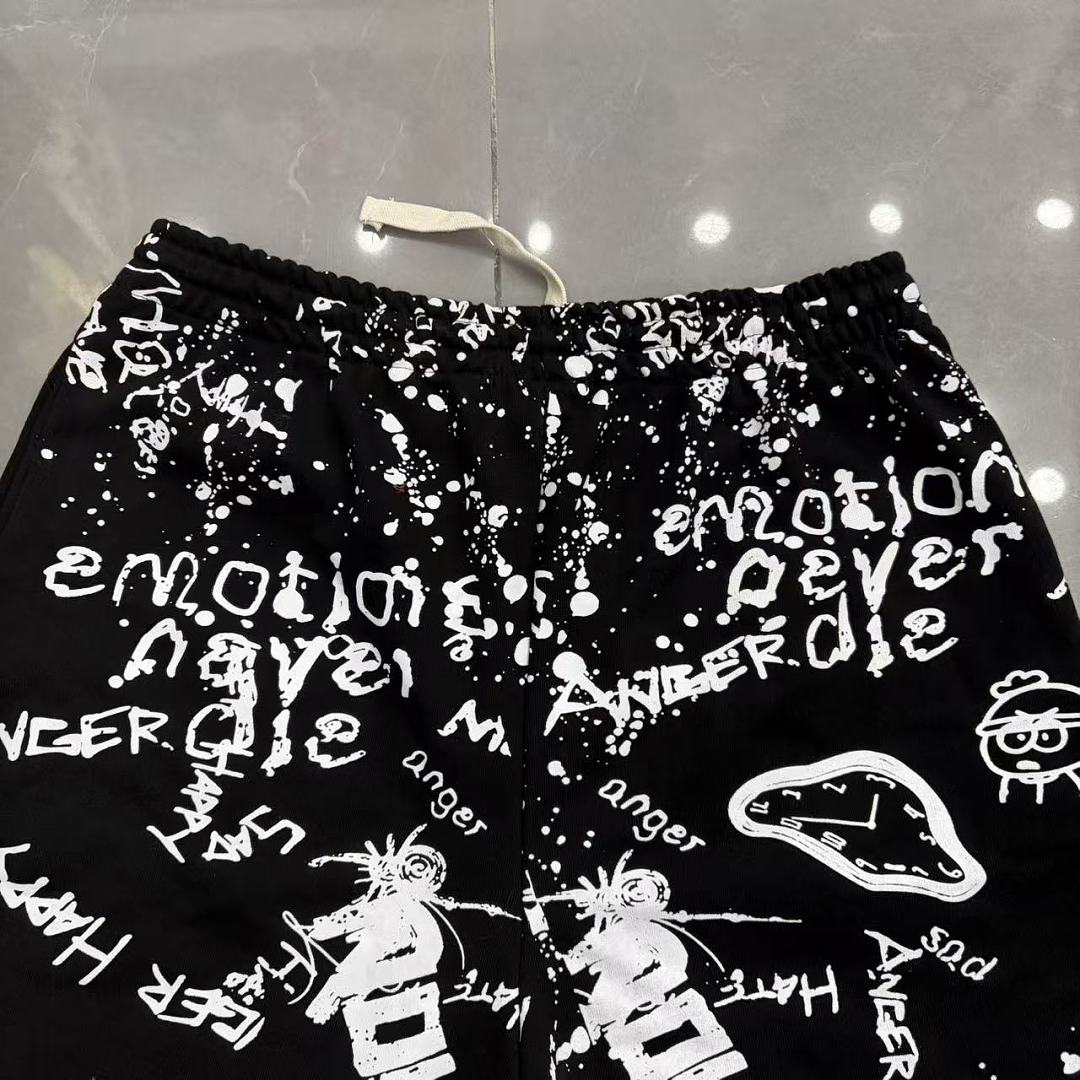 MIXED EMOTION All-Over Logo Print Casual Shorts