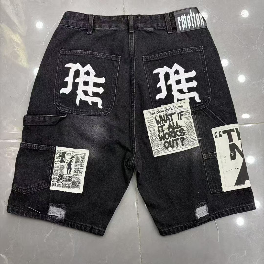 MIXED EMOTION Graphic Poster Print Relaxed Shorts