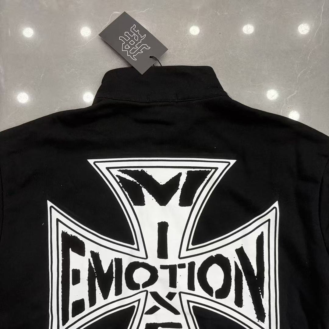 MIXED EMOTION Cross Logo Half-Zip Streetwear Pullover