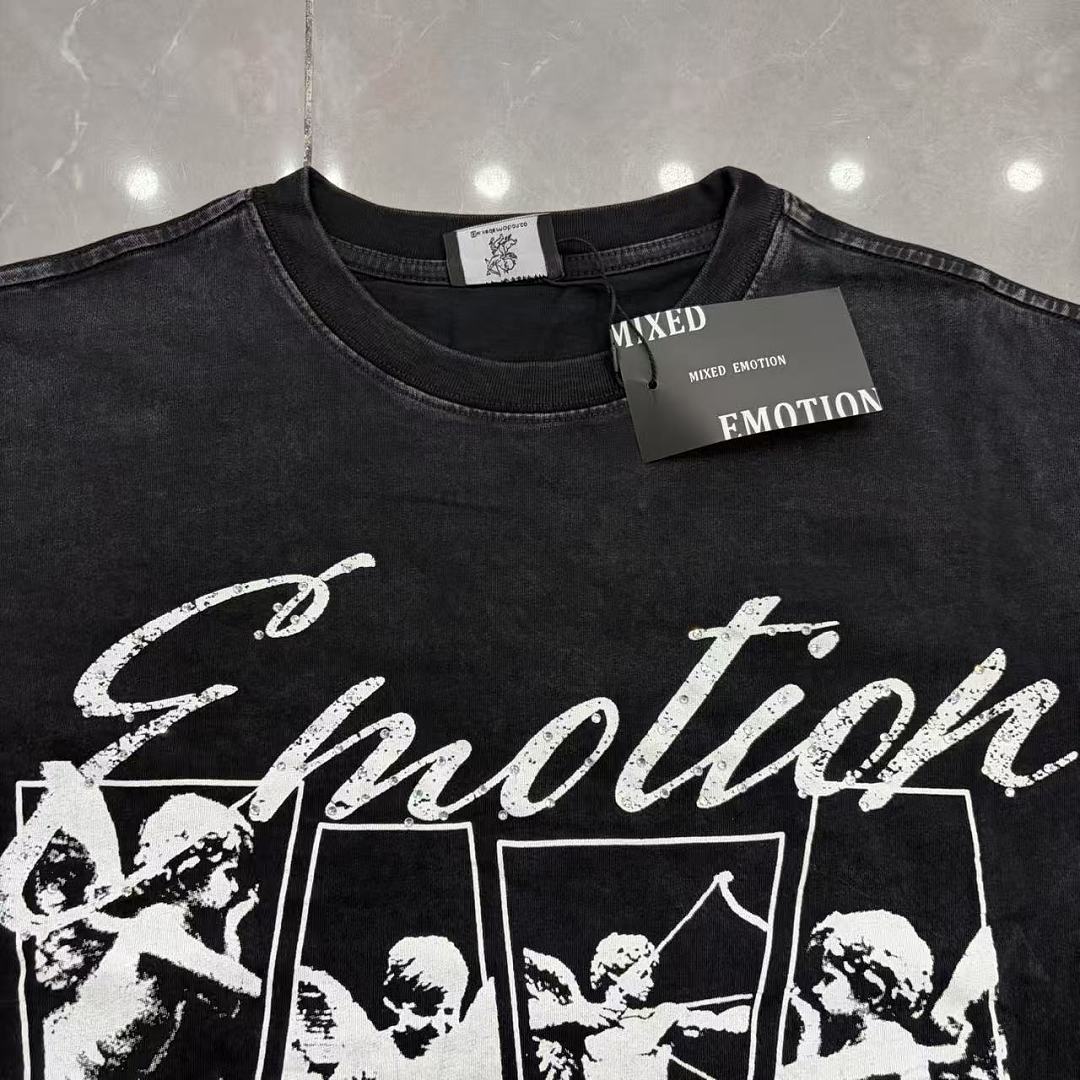 MIXED EMOTION Script Graphic Music-Inspired Long Sleeve Top