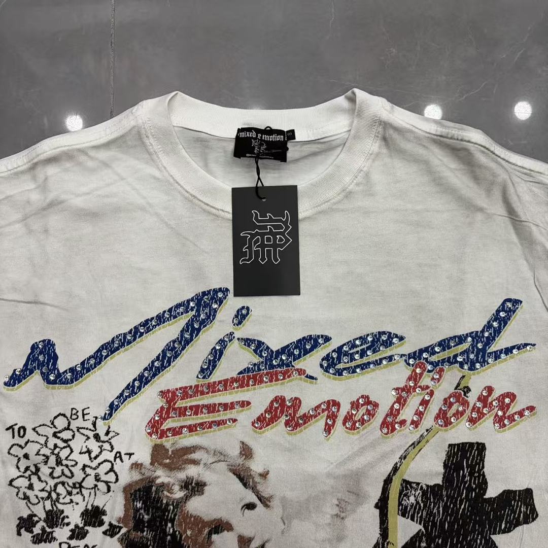 MIXED EMOTION Vintage Graphic Long Sleeve Streetwear Top